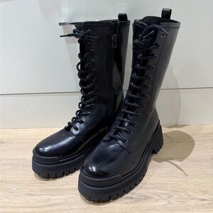 L'INTERVALLE Leather Black Lace-Up Platform Combat Boots - size 37